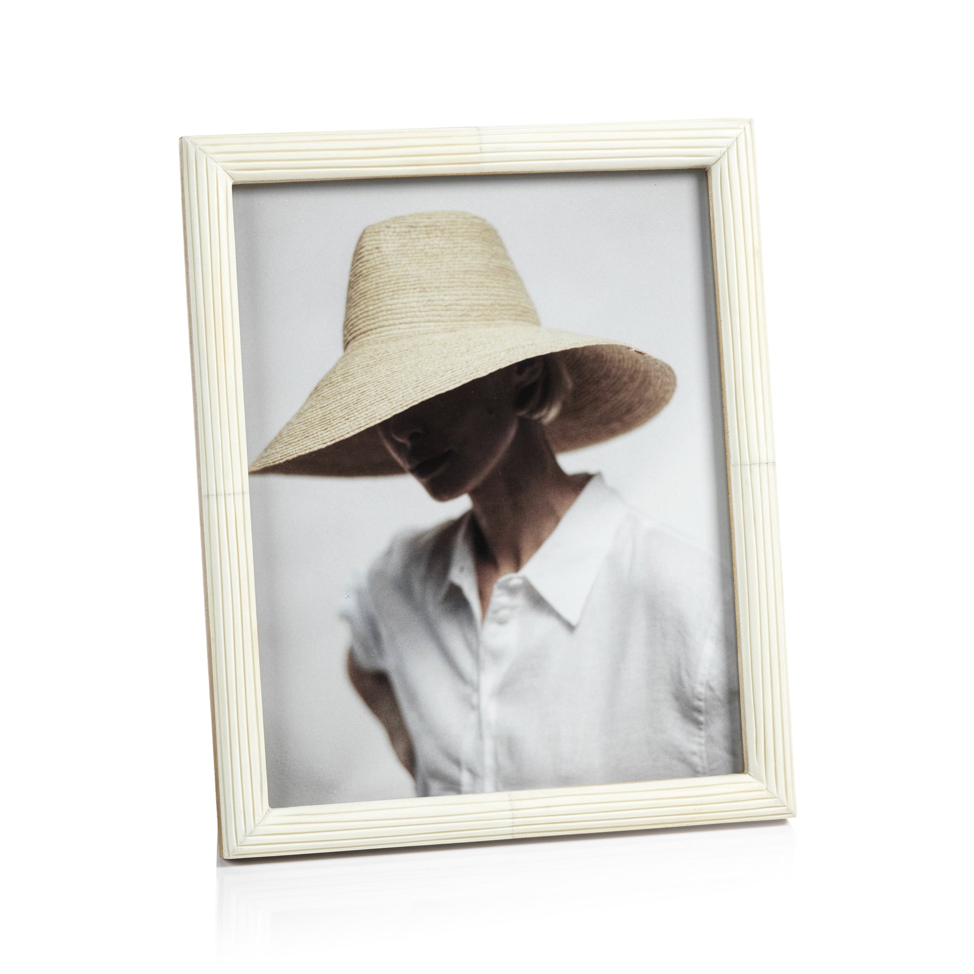 Portarretrato Palomar en Hueso Blanco Tallado